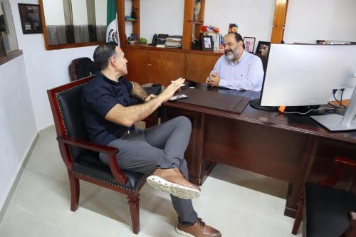 1-–-REUNION-CON-EL-SUBSECRETARIO-DE-SERVICIOS-REGISTRALES-LIC.-MARIO-ALBERTO-GALLARDO-GARCIA (1)