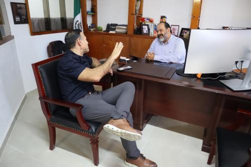 2-–-REUNION-CON-EL-SUBSECRETARIO-DE-SERVICIOS-REGISTRALES-LIC.-MARIO-ALBERTO-GALLARDO-GARCIA (1)