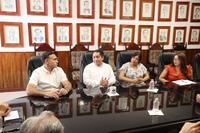 13 – REUNIÓN CON LA PRESIDENTA MUNICIPAL DE CUNDUACÁN, LIC. MARÍA DE LA CRUZ LÓPEZ, JUNTO CON NOTARIOS DE CUNDUACÁN