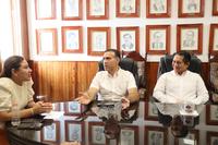 15 – REUNIÓN CON LA PRESIDENTA MUNICIPAL DE CUNDUACÁN, LIC. MARÍA DE LA CRUZ LÓPEZ, JUNTO CON NOTARIOS DE CUNDUACÁN
