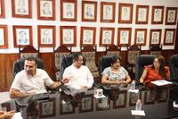 19 – REUNIÓN CON LA PRESIDENTA MUNICIPAL DE CUNDUACÁN, LIC. MARÍA DE LA CRUZ LÓPEZ, JUNTO CON NOTARIOS DE CUNDUACÁN