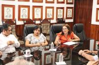 20 – REUNIÓN CON LA PRESIDENTA MUNICIPAL DE CUNDUACÁN, LIC. MARÍA DE LA CRUZ LÓPEZ, JUNTO CON NOTARIOS DE CUNDUACÁN