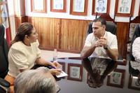 4 – REUNIÓN CON LA PRESIDENTA MUNICIPAL DE CUNDUACÁN, LIC. MARÍA DE LA CRUZ LÓPEZ, JUNTO CON NOTARIOS DE CUNDUACÁN