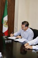 6 – FIRMA DE CONVENIO CON EL PRESIDENTE MUNICIPAL DE MACUSPANA, LIC. GASPAR DÍAZ FALCÓN