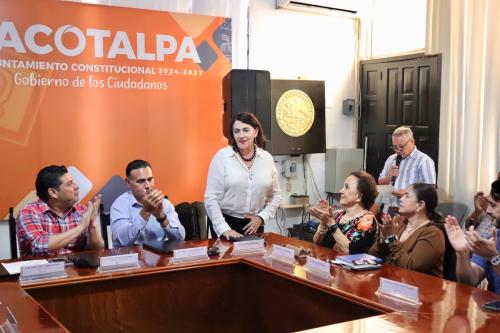 26-–-FIRMA-DE-CONVENIO-CON-EL-PRESIDENTE-MUNICIPAL-DE-TACOTALPA-LIC.-RICKY-ANOTONIO-ARCOS-PEREZ-EN-EL-PALACIO-MUNICIPAL-DEL-MISMO