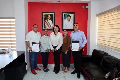23-–-FIRMA-DE-CONVENIO-CON-EL-PRESIDENTE-MUNICIPAL-DE-JALPA-LIC.-JOSE-MANUEL-HERNANDEZ-PEREZ-EN-EL-PALACIO-MUNICIPAL-DEL-MISMO