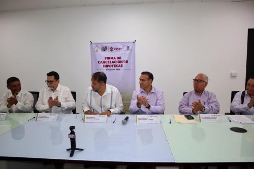 2-FIRMA-DE-CANCELACION-DE-HIPOTECAS-ISSET