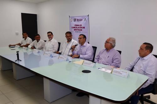 6-FIRMA-DE-CANCELACION-DE-HIPOTECAS-ISSET