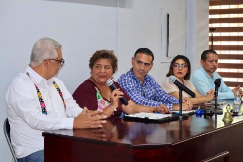 5-FIRMA-DE-CONVENIO-CON-LA-PRESIDENTA-MUNICIPAL-DE-JONUTA-PRFRA.-MARIA-SOLEDAD-VILLAMAYOR-NOTARIO-EN-LAS-INTALACIONES-DEL-COLEGIO-DE-NOTARIOS-DE-TABASCO-A.-C