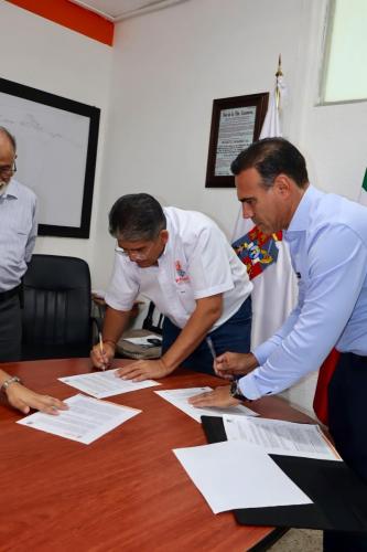 21-FIRMA-DE-CONVENIO-PARAISO