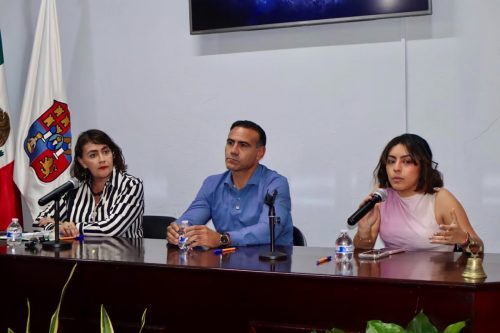 77 14-REUNION-DE-TRABAJO-EN-EL-COLEGIO-DE-NOTARIOS-CON-LA-SUBDSECRETARIA-DE-ADMINISTRACION-Y-FINANZAS-DEL-GOBIERNO-DE-TABASCO-Y-LA-DIRECTORA-GENERAL-DEL-CATASTRO-EN-LAS-INTALACIONES-DEL-MISMO