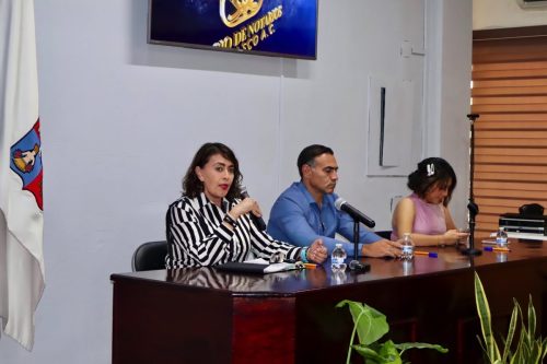 77 16-REUNION-DE-TRABAJO-EN-EL-COLEGIO-DE-NOTARIOS-CON-LA-SUBDSECRETARIA-DE-ADMINISTRACION-Y-FINANZAS-DEL-GOBIERNO-DE-TABASCO-Y-LA-DIRECTORA-GENERAL-DEL-CATASTRO-EN-LAS-INTALACIONES-DEL-MISMO