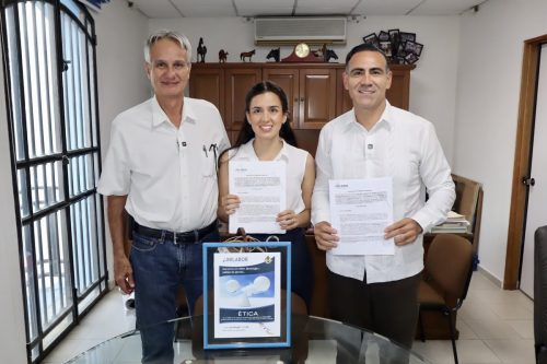 87 3-FIRMA-DE-CONVENIO-CON-LABORATORIOS-UNILABOR-Y-EL-COLEGIO-DE-NOTARIOS-DE-TABASCO